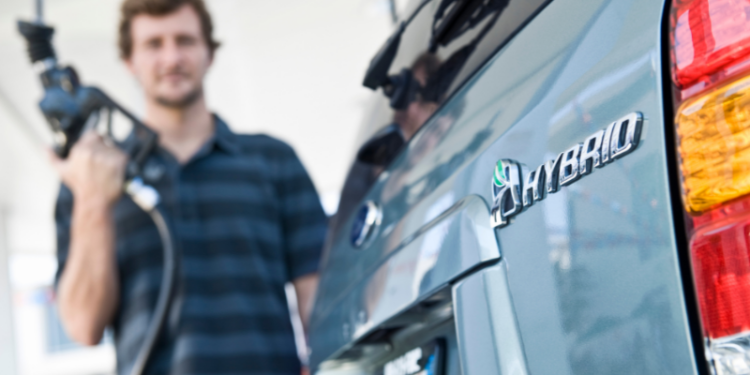 O que é um carro híbrido: vantagens e benefícios?