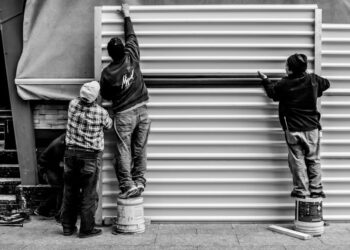 Aventura nos Seguros: Riscos e Oportunidades