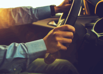 Qual a diferença entre seguro auto completo e contra terceiros?