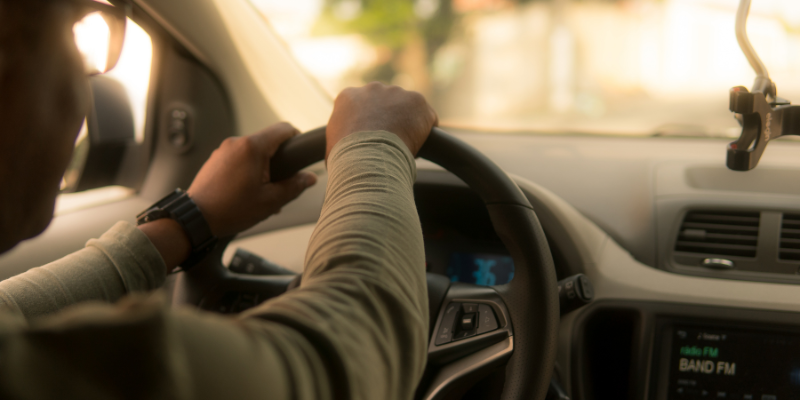 Qual a diferença entre seguro auto completo e contra terceiros?